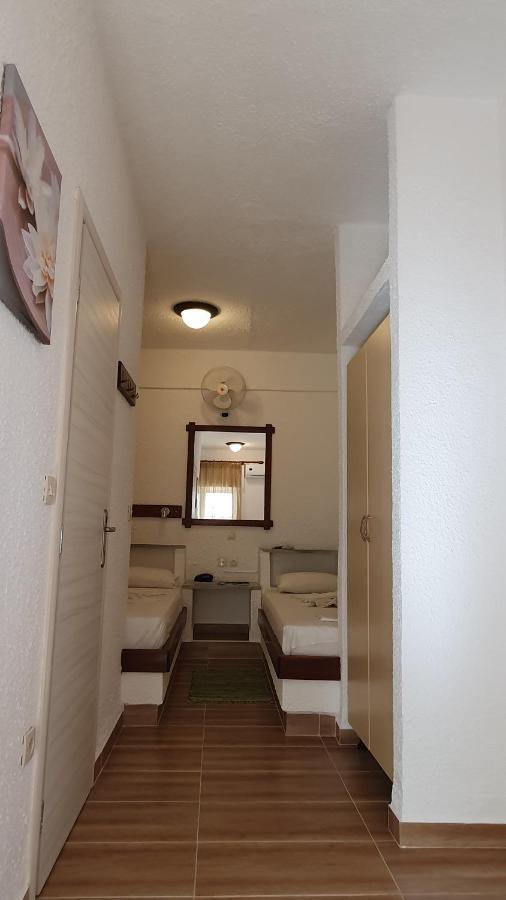 Aparthotel Haus Maria Nea Poteidaia Exterior foto