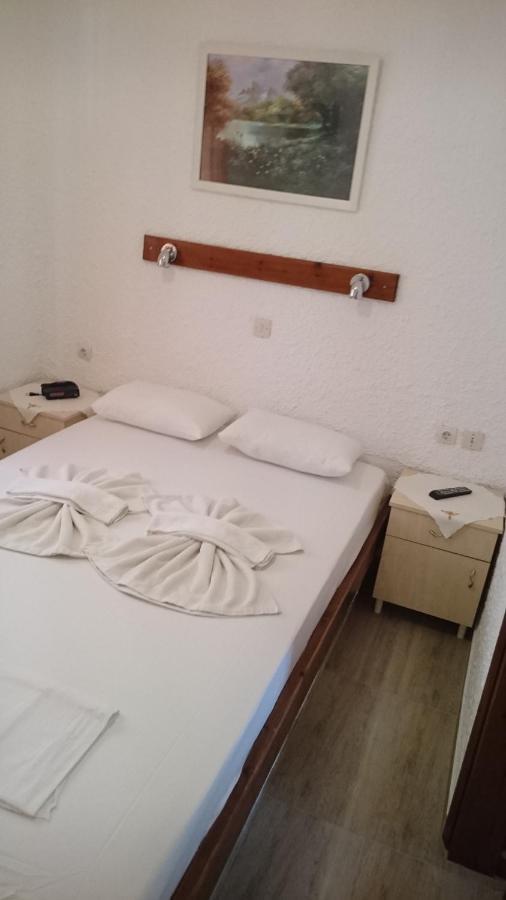 Aparthotel Haus Maria Nea Poteidaia Exterior foto